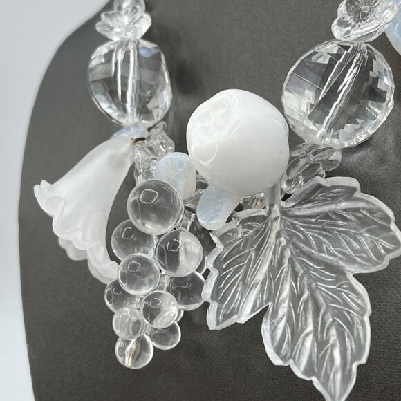 Vintage Bigal French Lucite Grapes Leaves Angel's Trumpet Collar Necklace 15" - Picture 2 of 9